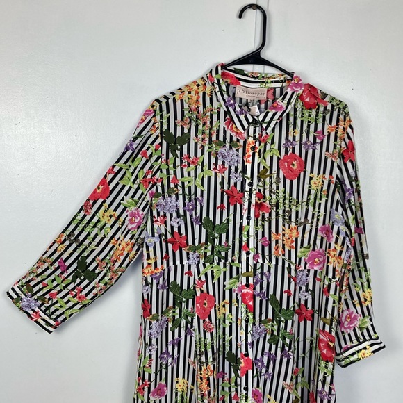 Plilosopy Floral Dress. - Picture 4 of 7